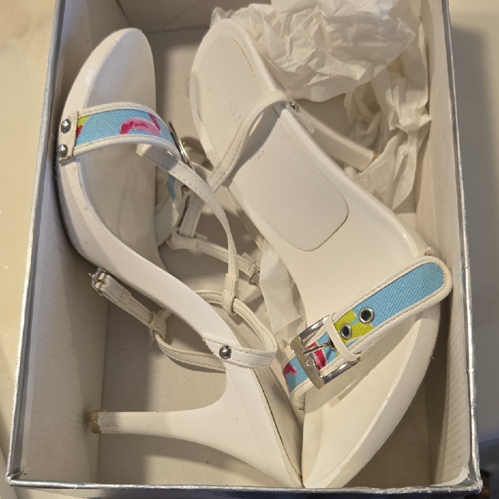 Charles David White Women's Heels/sandals